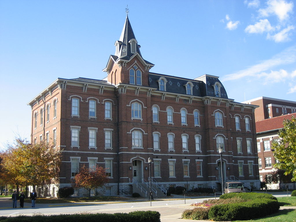 Purdue supplemental essays image; collegeadvisor.com: a photo of Purdue University's campus
