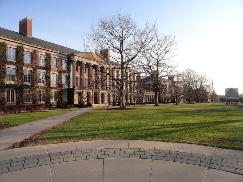 University of Rochester supplemental essay; collegeadvisor.com image: a photo of University of Rochester