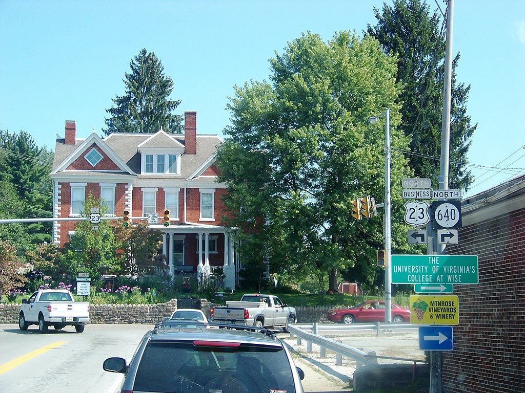 rural colleges; uva wise