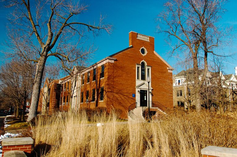 Best Colleges in Illinois Best Colleges in Chicago