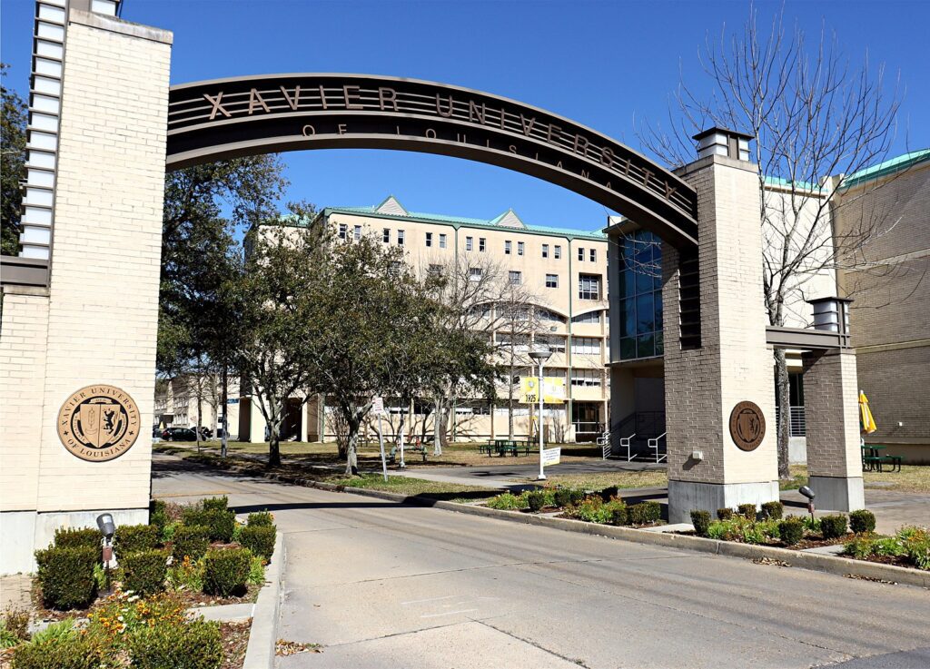 colleges with late application deadlines
