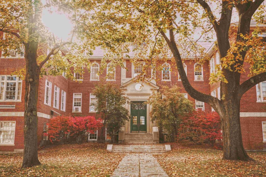 colleges with late application deadlines
