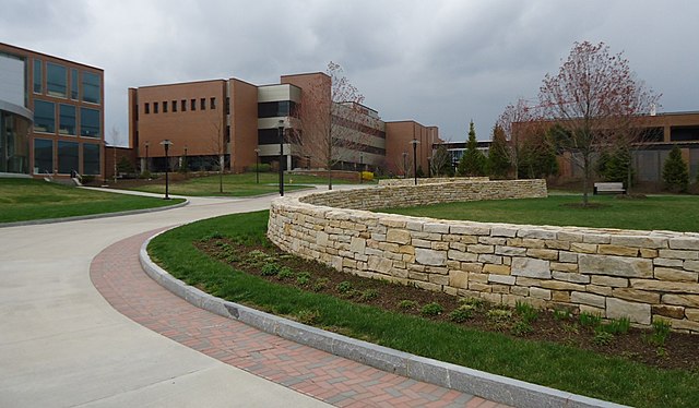 colleges with rolling admissions